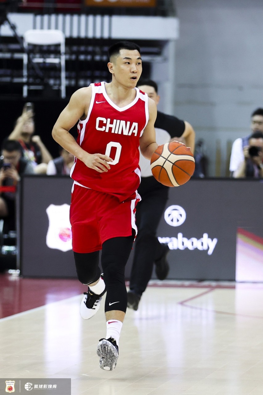 防守真硬！中国男篮将韩国命中率限制在36.4% 且仅命中3个三分